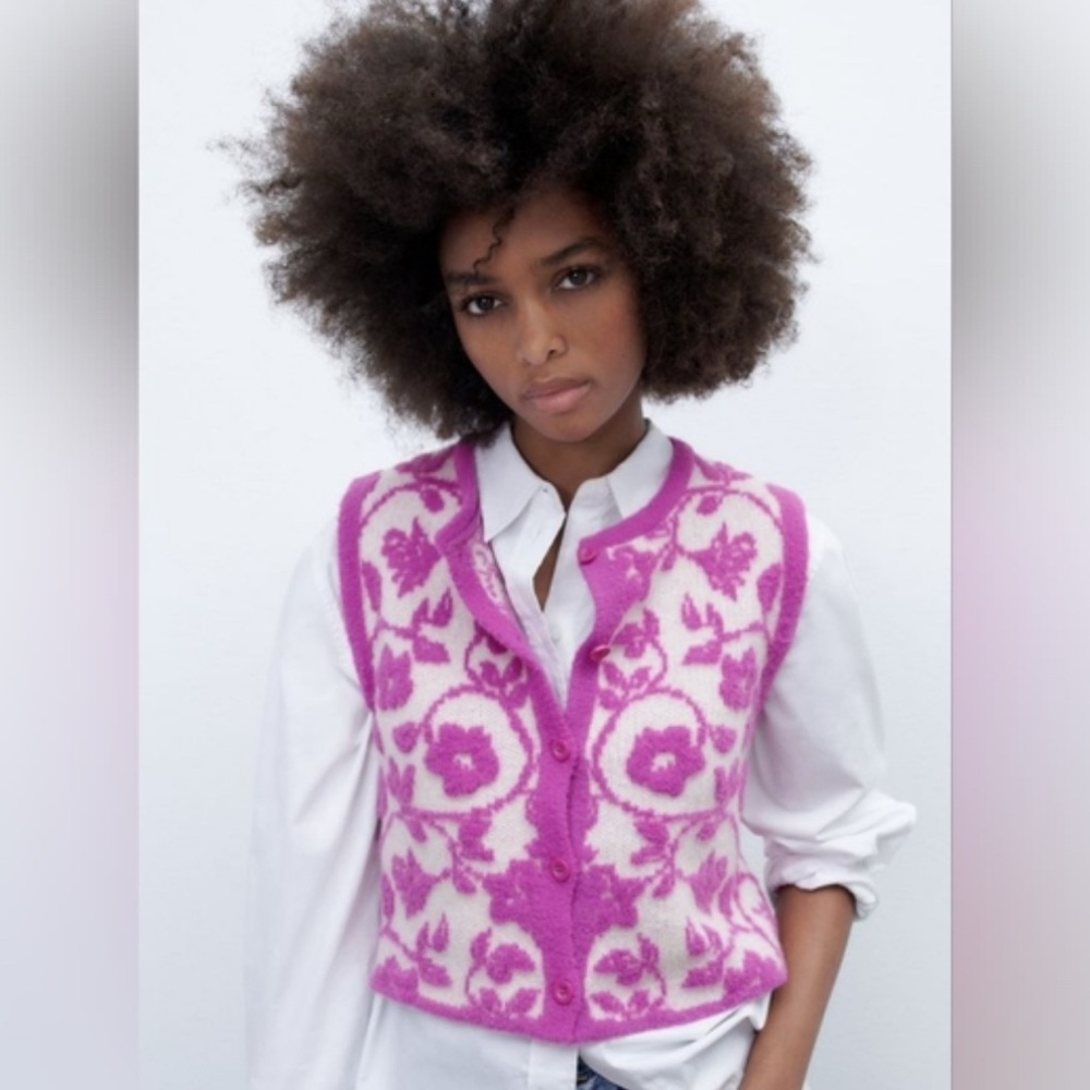 🎉HP🎉NWOT Zara Floral Jacquard Vest Small